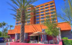 Holiday Inn Express And Suites Phoenix Midtown By IHG