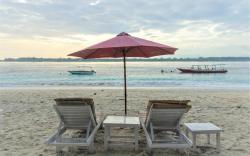 Warna Beach Hotel