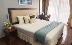 J Town serviced Apartments&hotel