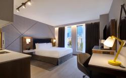 Hampton Inn by Hilton Montreal Downtown