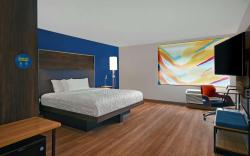 Tru by Hilton Monroe MI