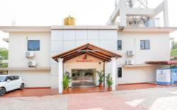 Treebo Comforts Inn, University Road Deralakatte
