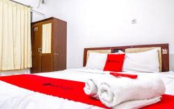 RedDoorz near Mall Ciputra World Surabaya