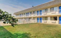 Motel 6 Wichita, KS