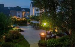 Sonesta ES Suites Fairfax Fair Lakes