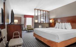 SureStay Plus Hotel by Best Western Greenwood