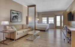 Best Western Bandera Suites & Saloon