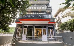 Townhouse 330 DLF Phase-2 Near Leisure Valley Park