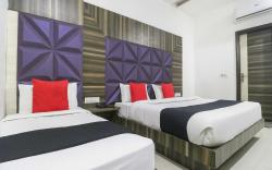 OYO 77326 Hotel Royal View