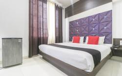 OYO 77326 Hotel Royal View