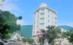 King Hotel.