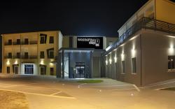 Manhattan Village Hotel