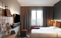 Moxy Edinburgh Fountainbridge