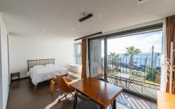 THE VILLAS OCEAN White