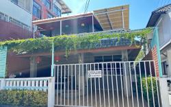 Bang Saen Houses