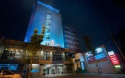 Maple Hotel Grogol
