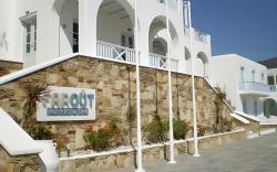 Far Out Hotel & Spa