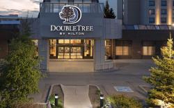 DoubleTree by Hilton West Edmonton