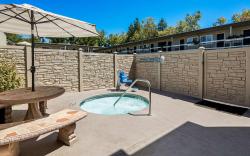 Best Western University Lodge