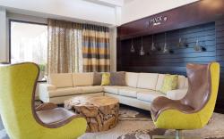 DoubleTree Suites by Hilton Hotel Nashville Airport