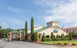 Days Inn & Suites by Wyndham Peachtree Corners/Norcross