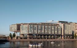 DoubleTree by Hilton Hotel Amsterdam Centraal Station
