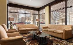Days Inn by Wyndham Edmonton Downtown