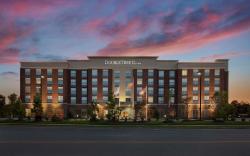 DoubleTree by Hilton Raleigh Cary