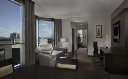Hilton Suites Toronto Markham Conference Centre & Spa Hotel