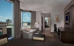 Hilton Toronto/Markham Suites Conference Center & Spa