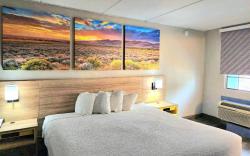 Days Inn by Wyndham Houston