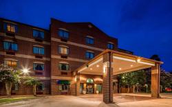 Best Western PLUS The Woodlands