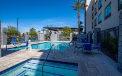 Holiday Inn Express and Suites Gilbert Mesa Gateway Airport By IHG