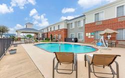 Best Western Fort Worth Inn and Suites