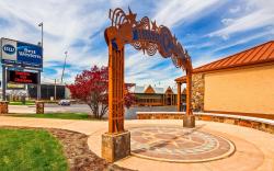 Best Western Center Pointe Inn