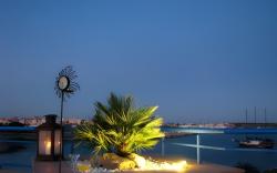 Hotel Il Faro Della Guitgia Tommasino