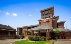 Best Western PLUS Coastline Inn