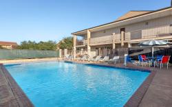 Ramada by Wyndham San Antonio Near SeaWorld/Lackland AFB