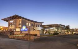 Days Inn by Wyndham Montreal East