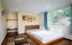 Twin Room with Mountain View