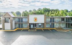 Super 8 by Wyndham Morganton