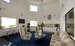 Americas Best Value Platinum Inn & Suites