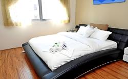 Posh Hotel