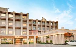 Hotel Home In (By Amrik Sukhdev)