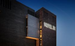 Hotel March
