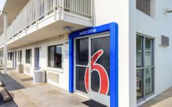 Motel 6 Redding, CA - Central