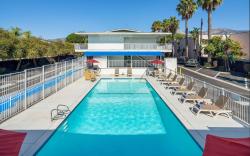 Motel 6 Santa Barbara, CA - State Street