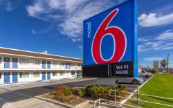 Motel 6 Phoenix, AZ - North Bell Road