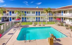 Motel 6 Phoenix, AZ - North Bell Road