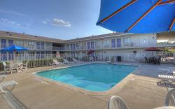 Motel 6 San Antonio, TX - Six Flags Fiesta TX/La Cantera Area